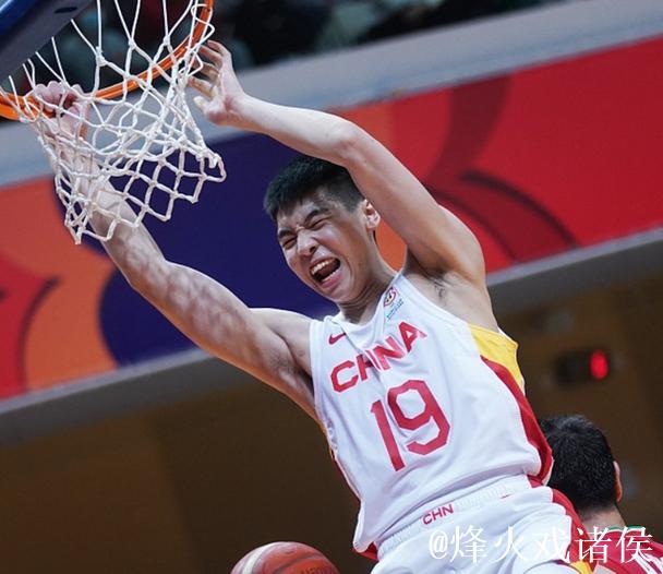 崔永熙社媒发文:为了中国篮球 我们一起努力 崔永熙社媒发文:为了中国篮球 我们一起努力